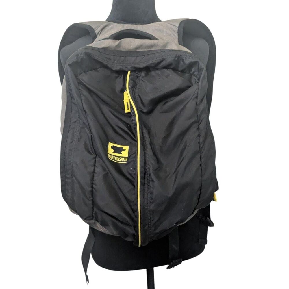 Mountainsmith Anvil Daypack, Gray & Black